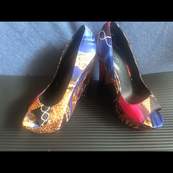 Aldo platforms - Picture 3 of 3